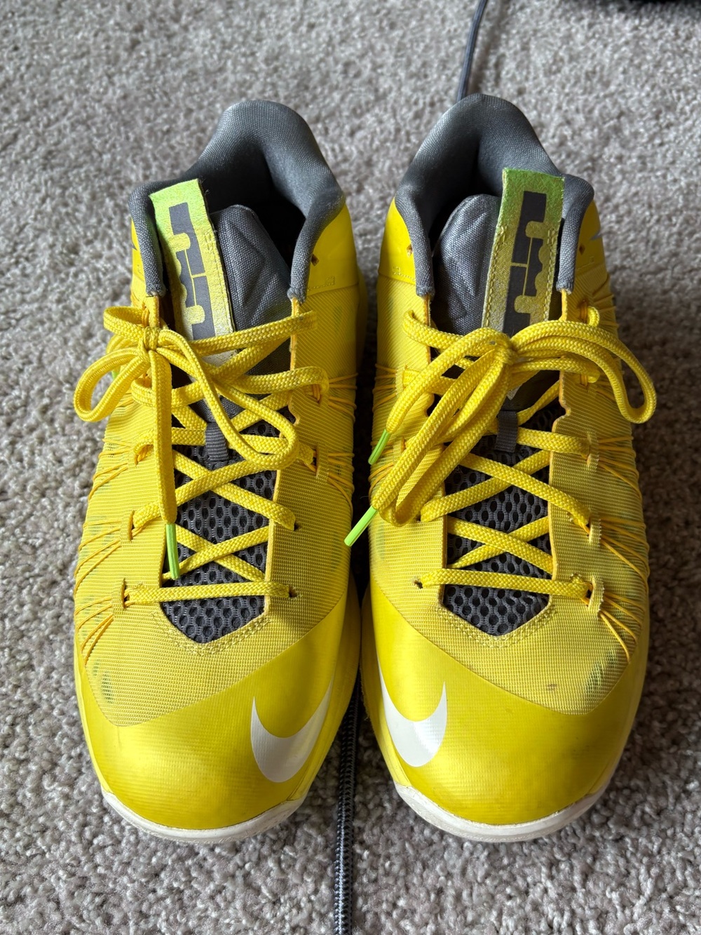 Nike LeBron X Low sonic yellow sz 11.5